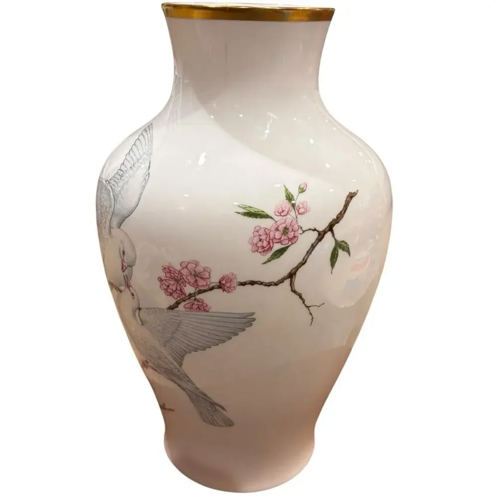 Vintage Boehm Tranquility Vase Bone China Doves Flowers Gold Rim High Gloss
